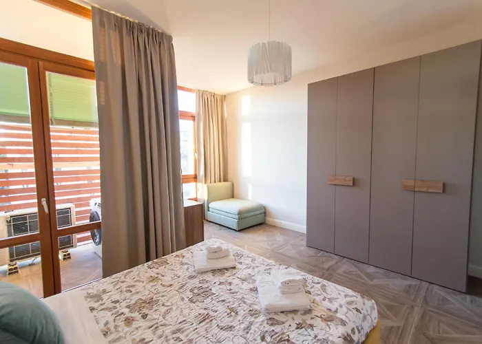 Loggia 27 Three-Room Apartment